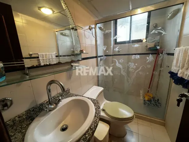 En venta amplio apartamento de 87m2 con vista al mar en el conjunto Palma Real en Tucacas - 4