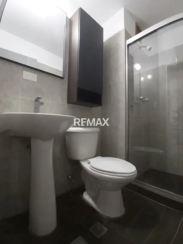 Venta de lindo y cómodo apartamento en Colinas de La Tahona - 7