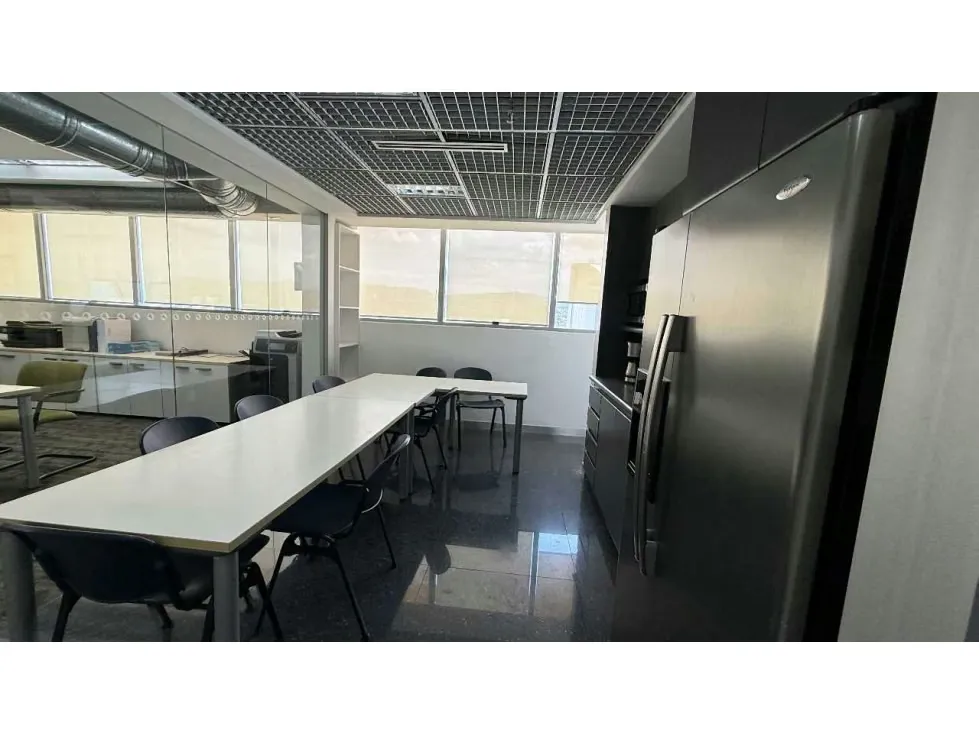 Alquilo oficina actualizada 311m2 CC Millennium Mall 9473 - 7