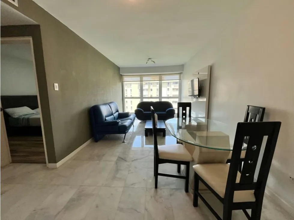 Alquilo apartamento amoblado 60m2 El Rosal 5756 - 6