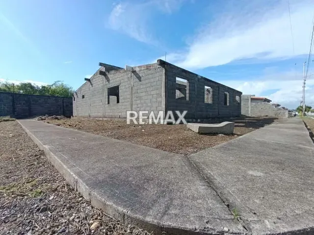 Casa Obra Gris en Venta Urb Don Abraham - 3