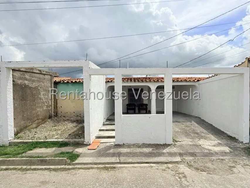 Casa (1 Nivel) en Venta en Valle Hondo, Lara - 3