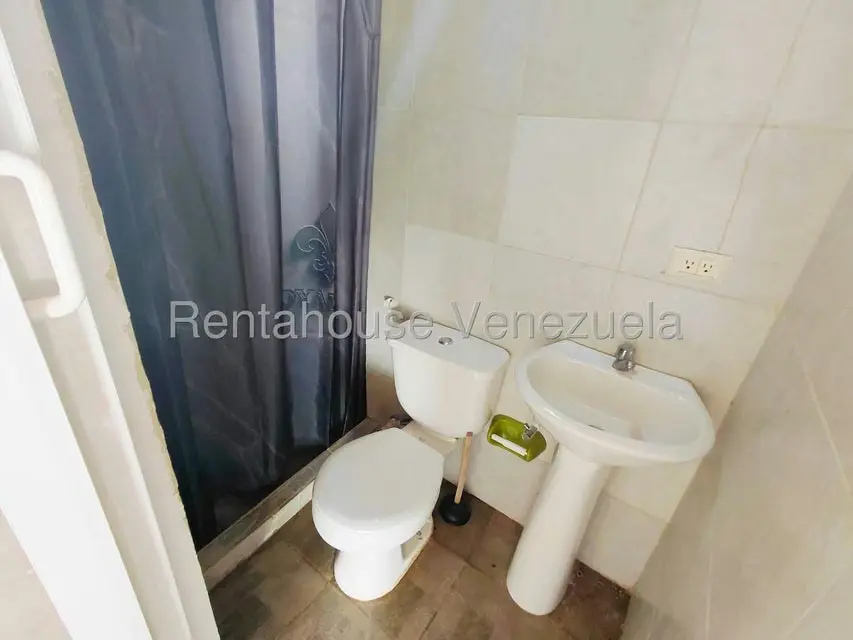 Townhouse (1 Nivel) en Venta en La Cruz del Pastel, Nueva Esparta - 28