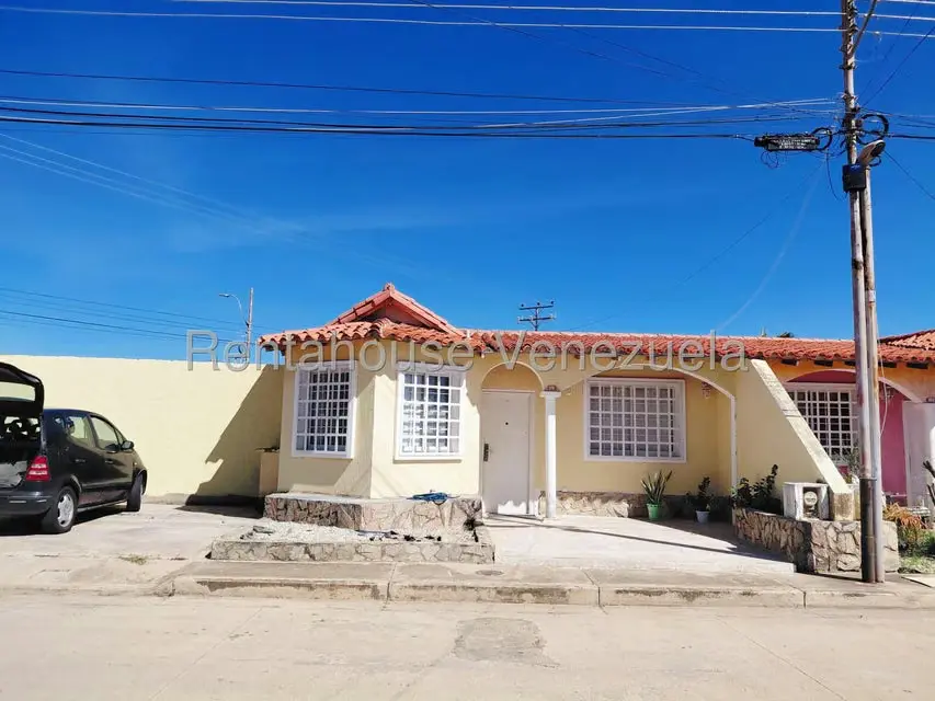 Townhouse (1 Nivel) en Venta en La Cruz del Pastel, Nueva Esparta - 4