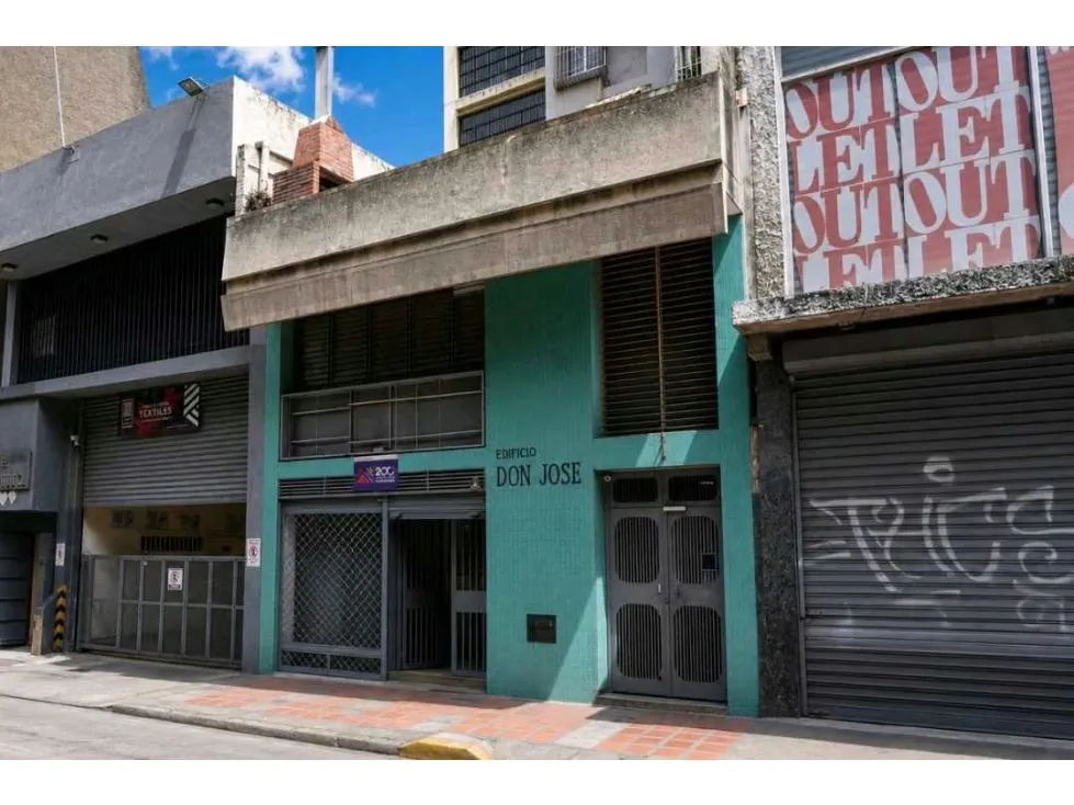 Amplio Local Comercial en la Candelaria 337m2