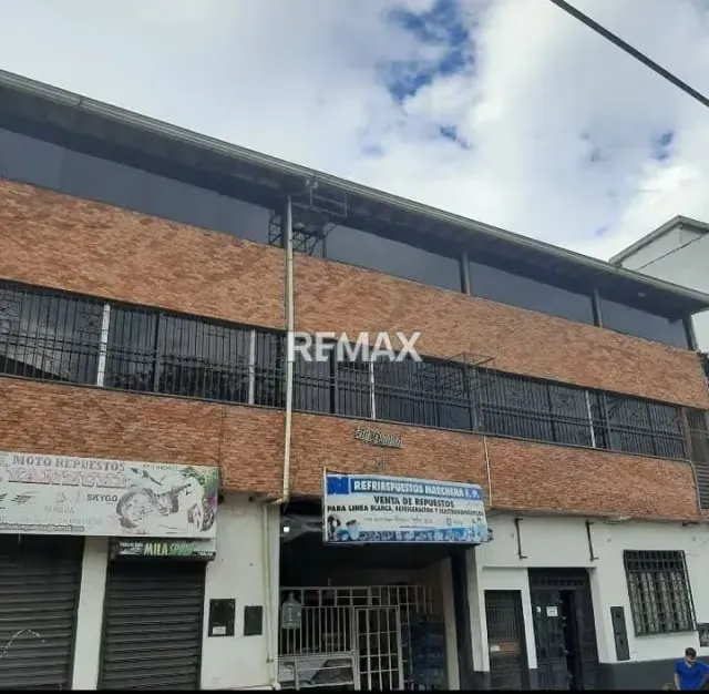 Local en Alquiler piso 01 Centro calle 13 con carrera 8 cerca traki - 3