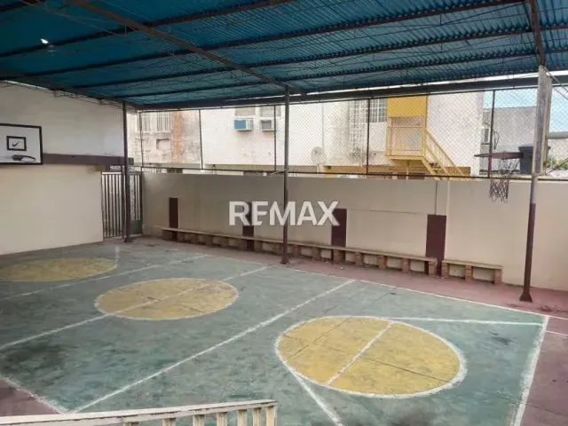 Casa Comercial en Sierra Maestra, Urbanización La Alhambra. En Venta - 11