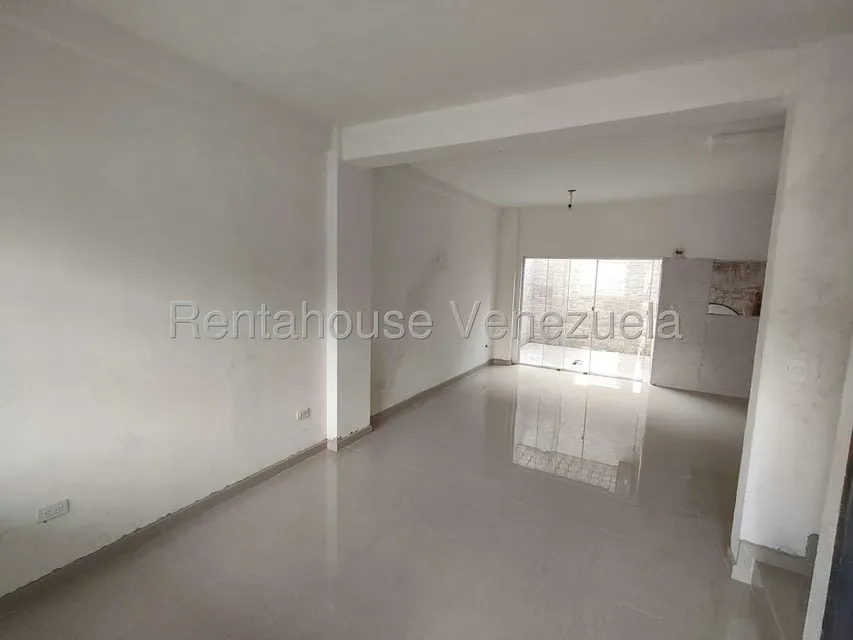 Casa (Duplex) en Venta en Barbula, Carabobo - 3