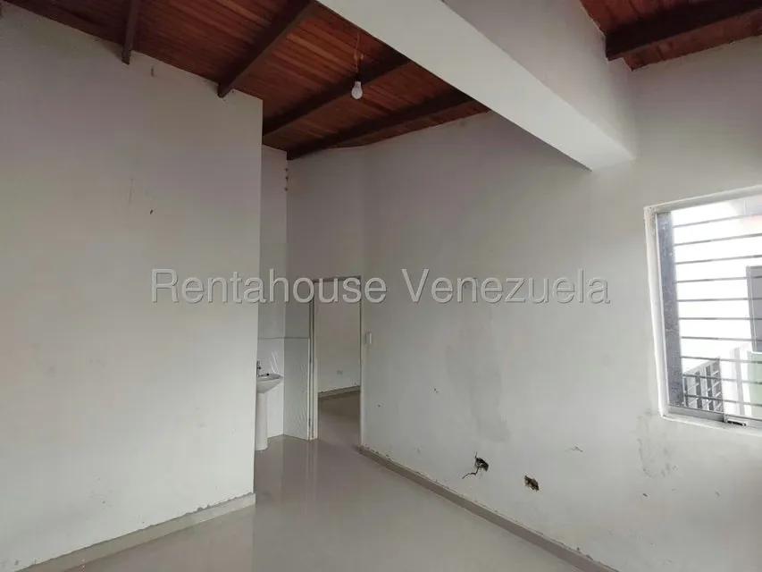 Casa (Duplex) en Venta en Barbula, Carabobo - 26