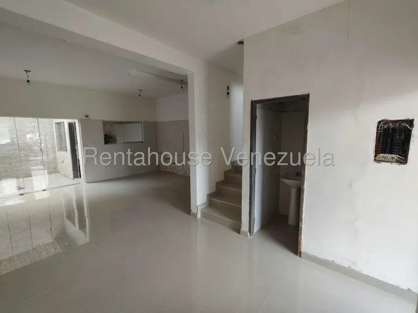 Casa (Duplex) en Venta en Barbula, Carabobo - 4