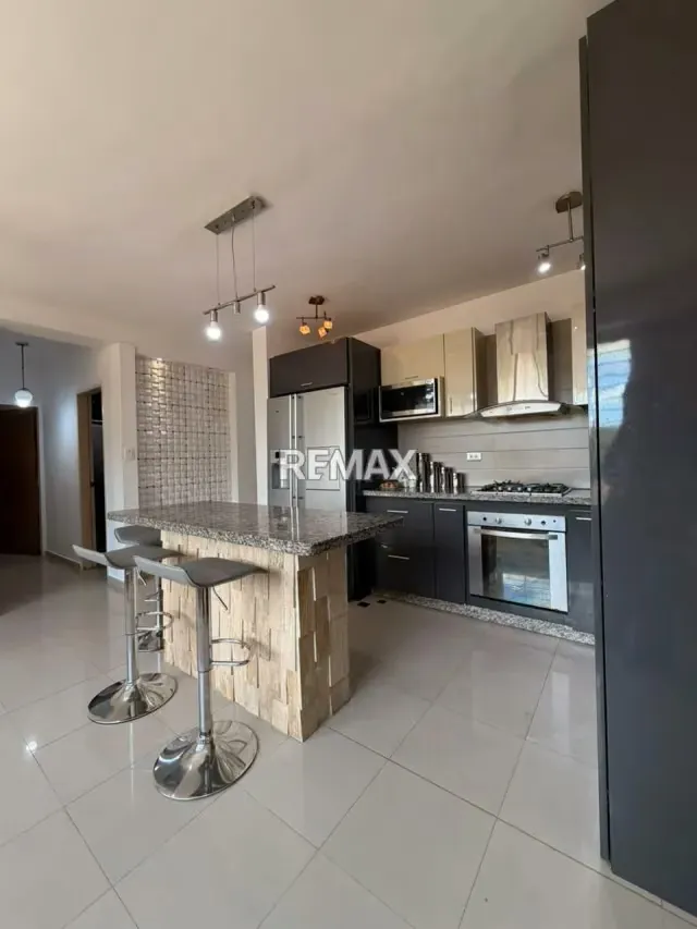 Apartamento en Venta en Doral Country Urb El Rincon Mañongo Naguanagua - 3