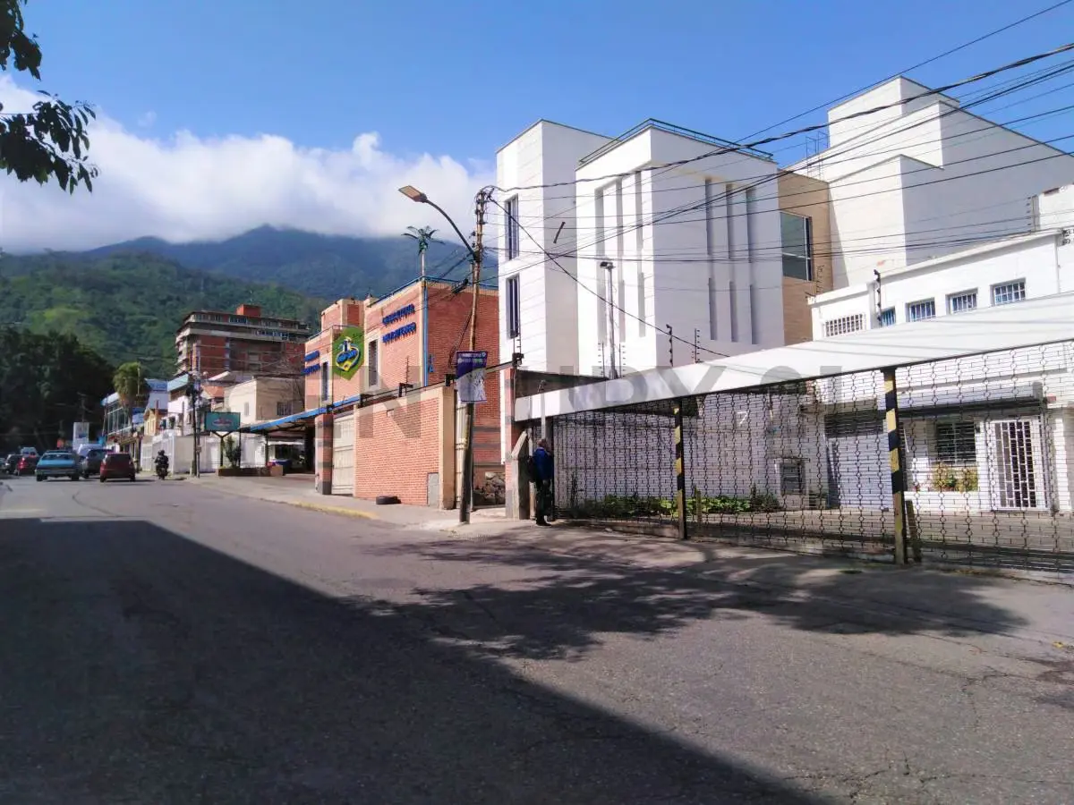 SE VENDE EDIFICIO INDUSTRIAL O COMERCIAL EN LA FLORIDA - 12