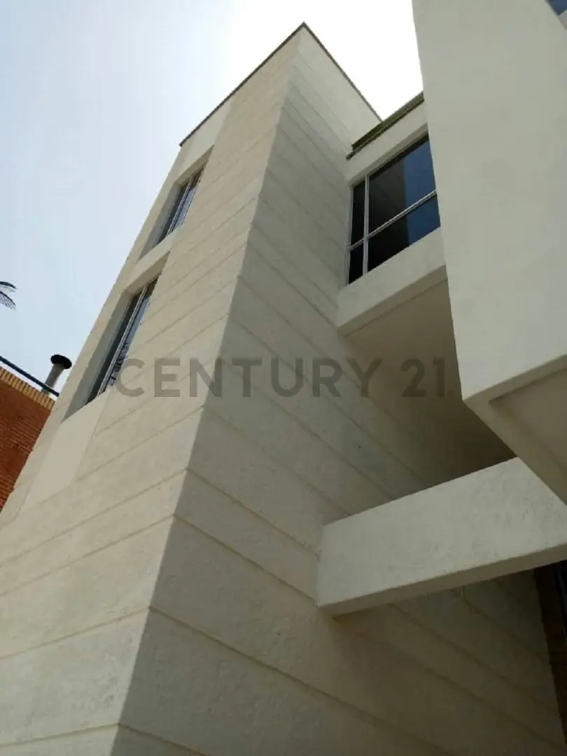 SE VENDE EDIFICIO INDUSTRIAL O COMERCIAL EN LA FLORIDA - 4