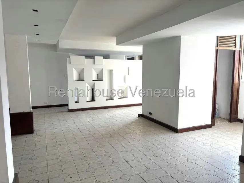 Apartamento (1 Nivel) en Venta en Avenida Bolivar Norte, Carabobo - 6