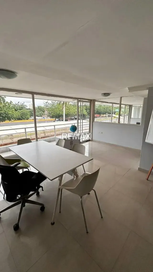 EDIFICIO EN ALQUILER EN SECTOR NUEVA VIA - 16