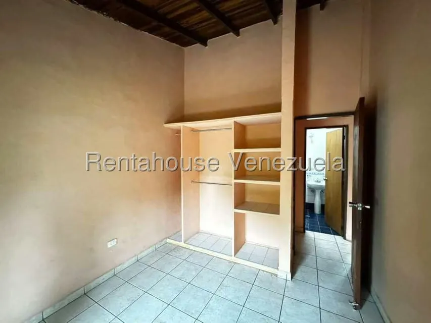 Casa (Multipes Niveles) en Venta en Villa Antigua, Portuguesa - 11