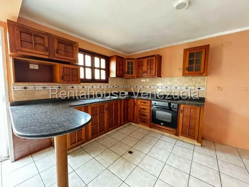 Casa (Multipes Niveles) en Venta en Villa Antigua, Portuguesa - 3