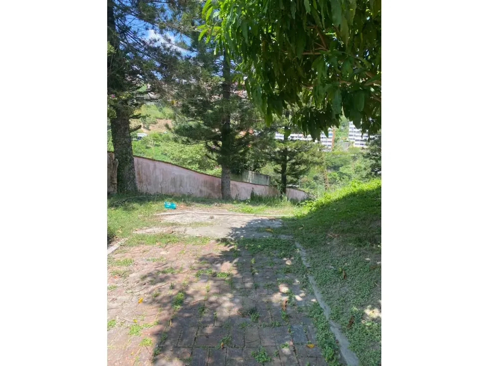 Vendo terreno 15.000m2 La Guairita 6201 - 11