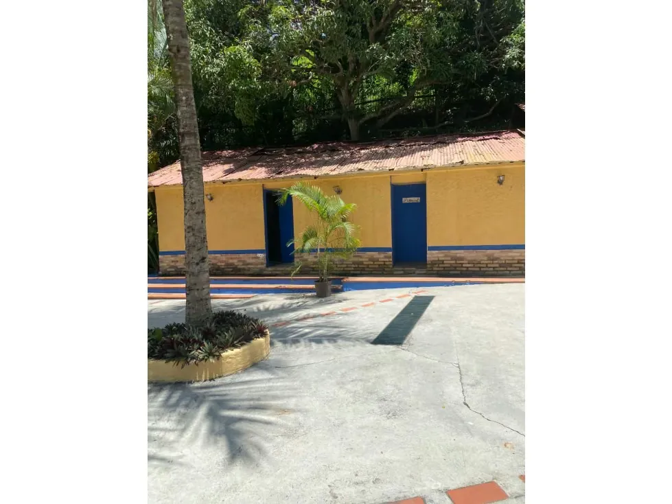 Vendo terreno 15.000m2 La Guairita 6201 - 8