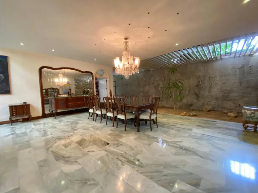 Se vende Casa 1400m² 5h+s/ 5b+s/ 10e La Floresta - 12