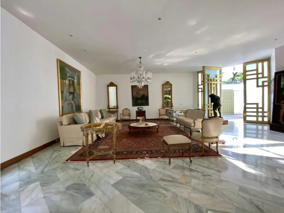Se vende Casa 1400m² 5h+s/ 5b+s/ 10e La Floresta - 20