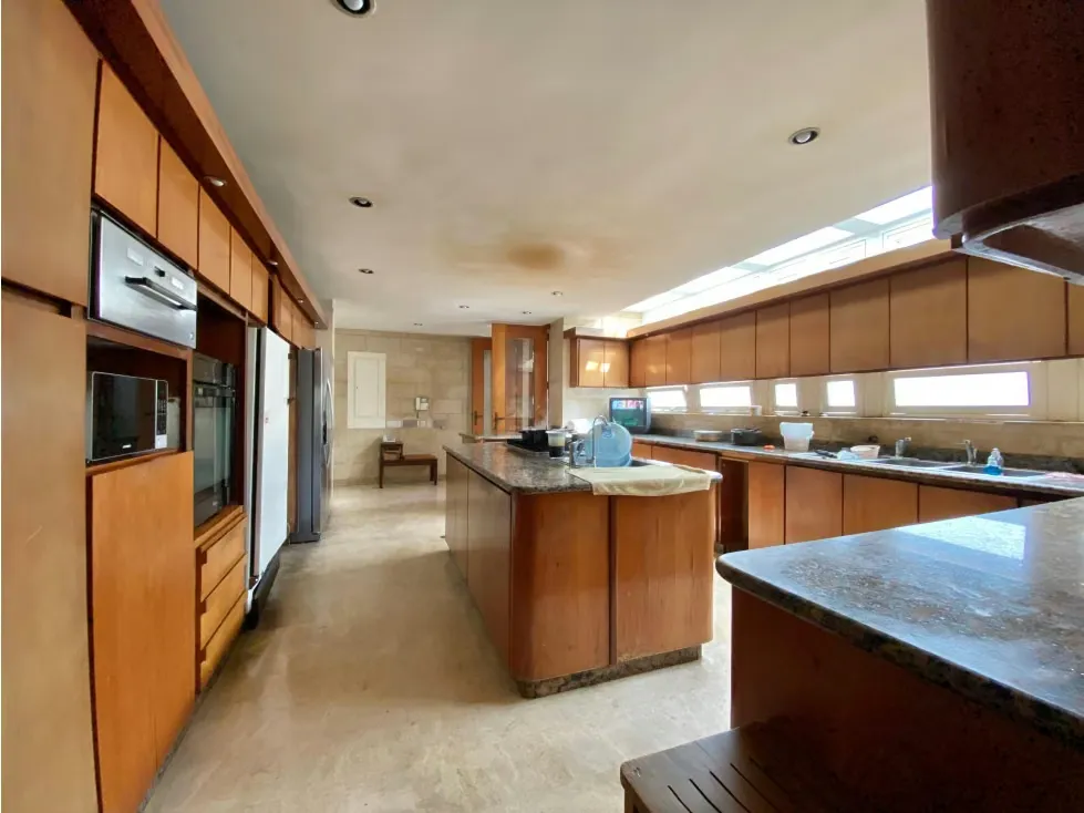Se vende Casa 1400m² 5h+s/ 5b+s/ 10e La Floresta - 24