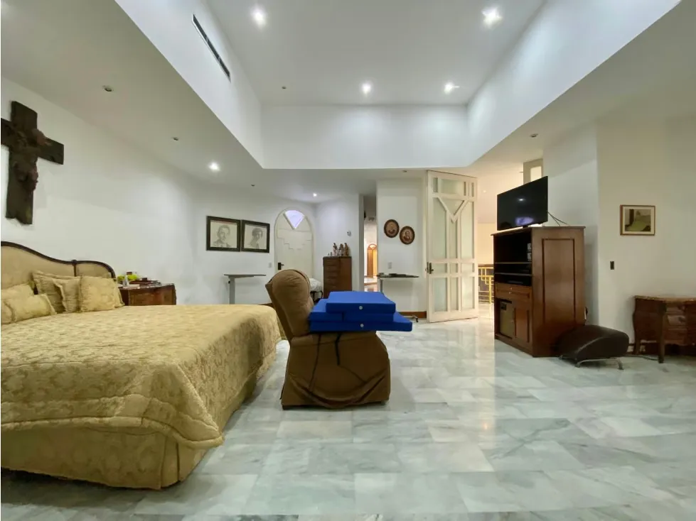 Se vende Casa 1400m² 5h+s/ 5b+s/ 10e La Floresta - 25