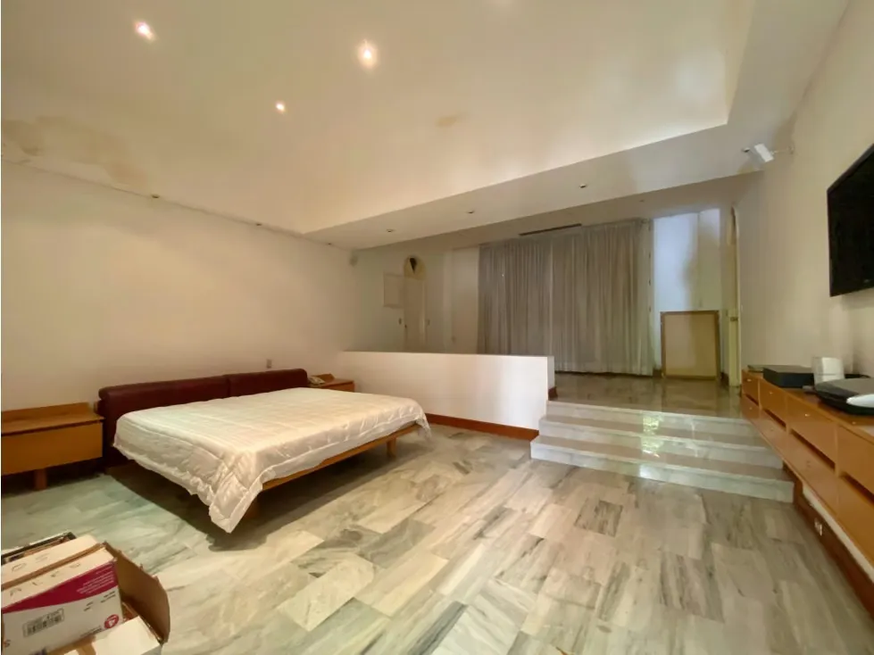 Se vende Casa 1400m² 5h+s/ 5b+s/ 10e La Floresta - 30