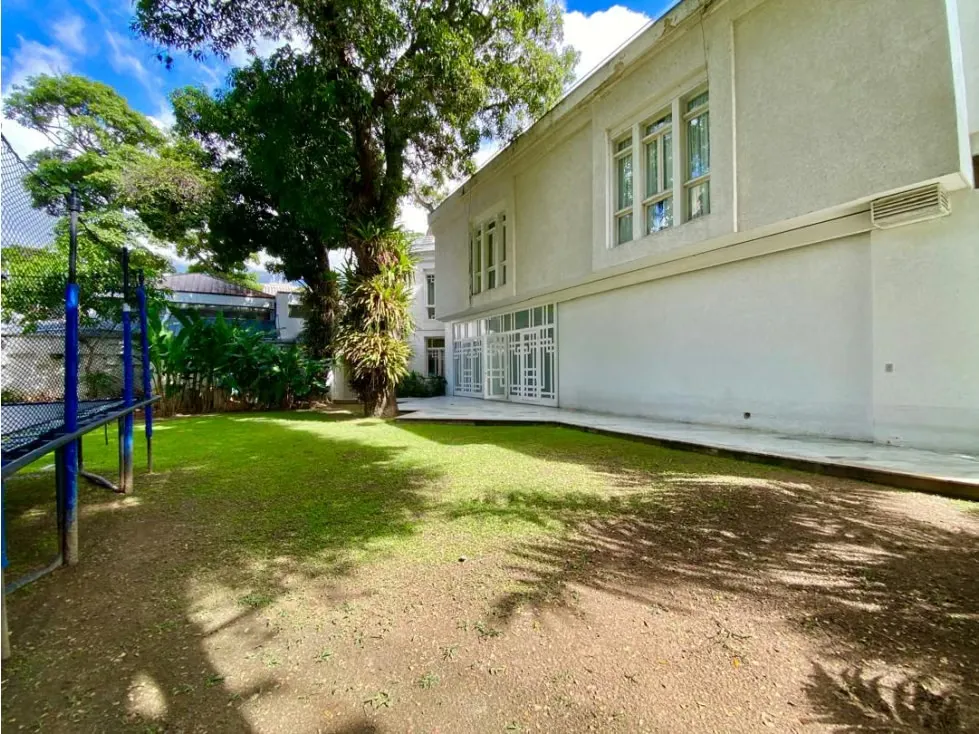 Se vende Casa 1400m² 5h+s/ 5b+s/ 10e La Floresta - 8