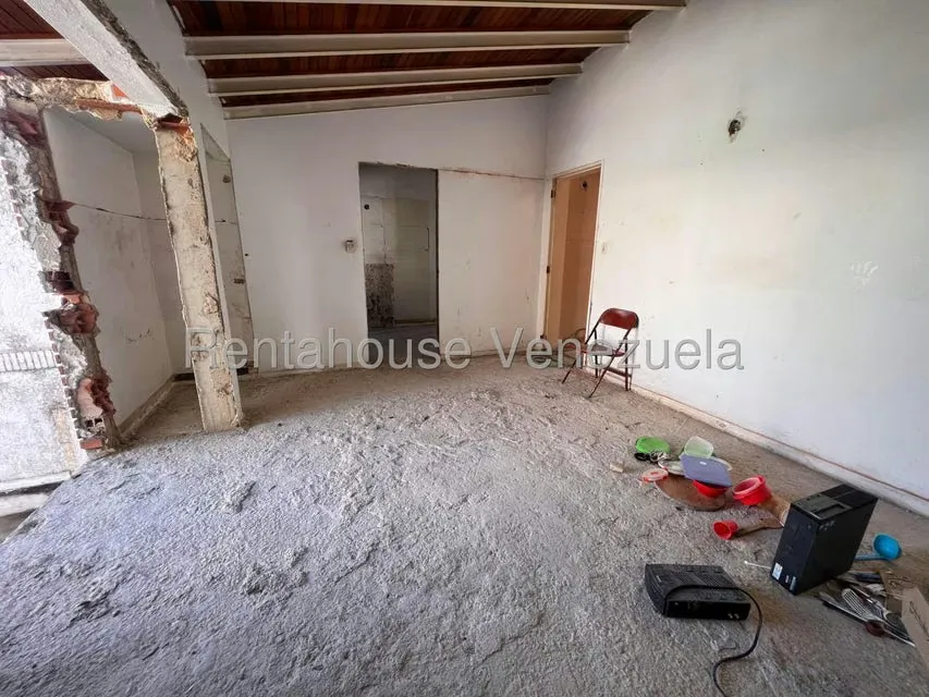Casa (1 Nivel) en Venta en Los Palos Grandes, Distrito Metropolitano - 14