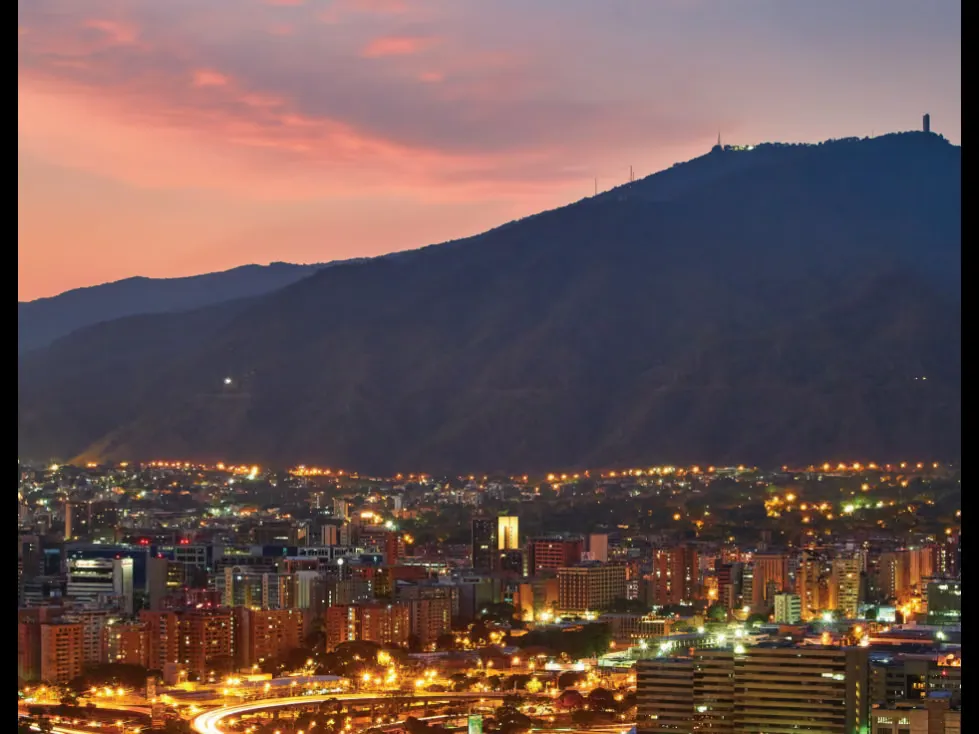 Se vende casa 710m² 4h+2s/5b+2s/6p Caurimare - 7