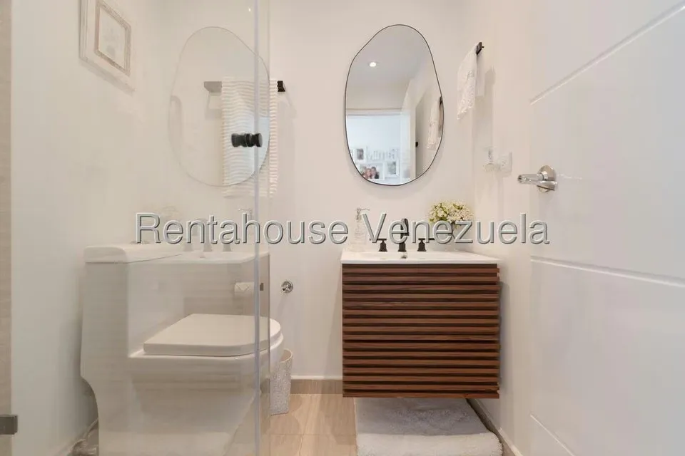 Apartamento (1 Nivel) en Venta en La Lagunita Country Club, Distrito Metropolitano - 28
