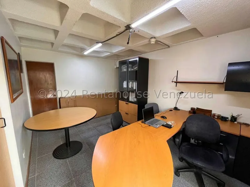Oficina en Venta en Los Chaguaramos, Distrito Metropolitano - 12