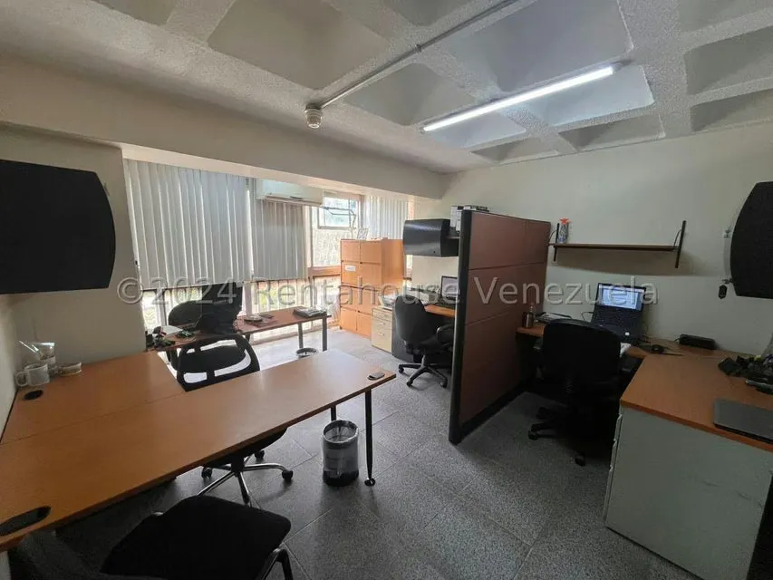 Oficina en Venta en Los Chaguaramos, Distrito Metropolitano - 13