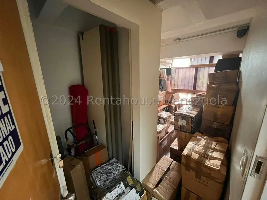 Oficina en Venta en Los Chaguaramos, Distrito Metropolitano - 15