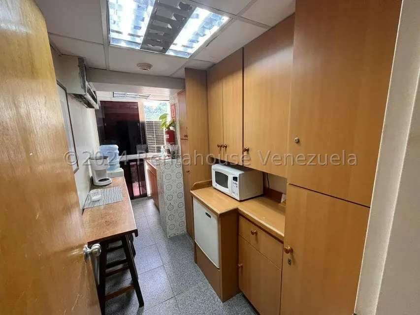 Oficina en Venta en Los Chaguaramos, Distrito Metropolitano - 19