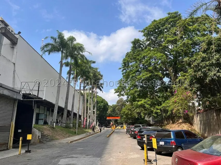 Oficina en Venta en Los Chaguaramos, Distrito Metropolitano - 28