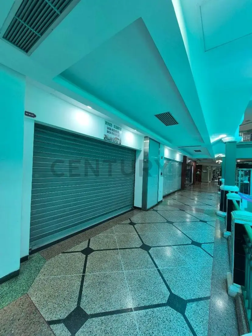 Alquiler local comercial Centro Comercial Puente Real