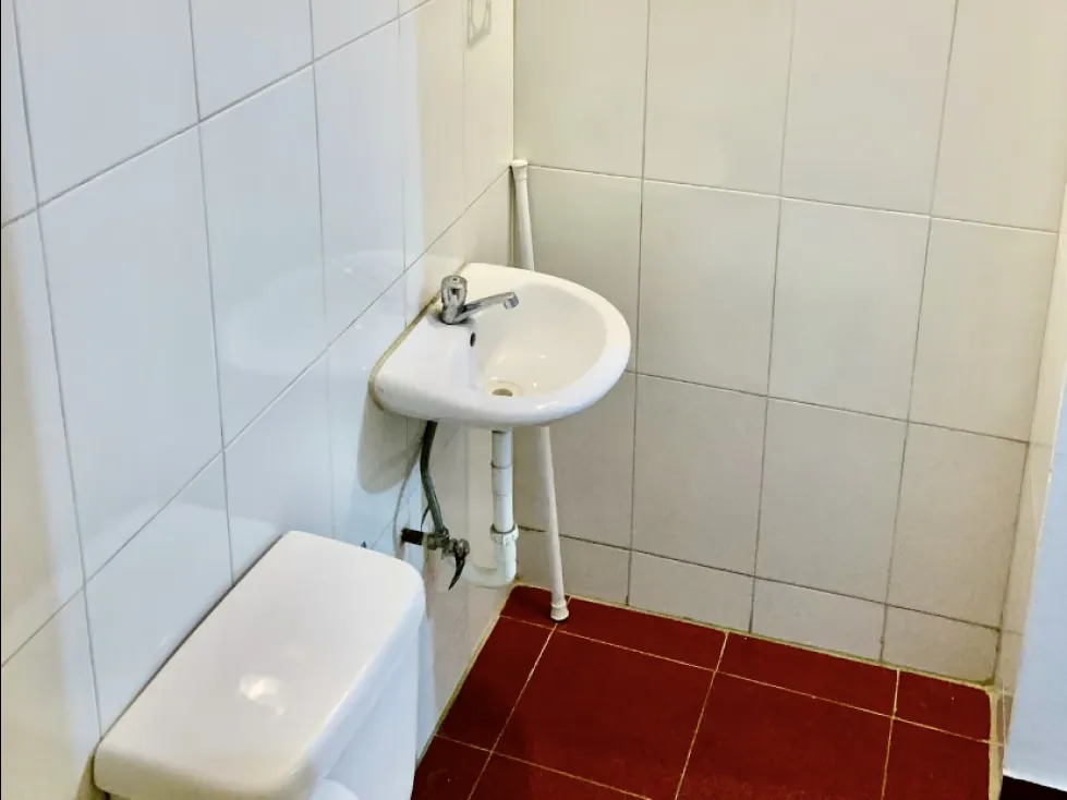 ALQUILER DE HABITACION CON BAÑO USO COMERCIAL 25M2 SANTA ROSALIA (RD) - 5