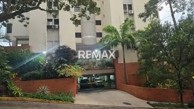 Bello y comodo Apartamento Urb El Bosque Res Himalaya 103