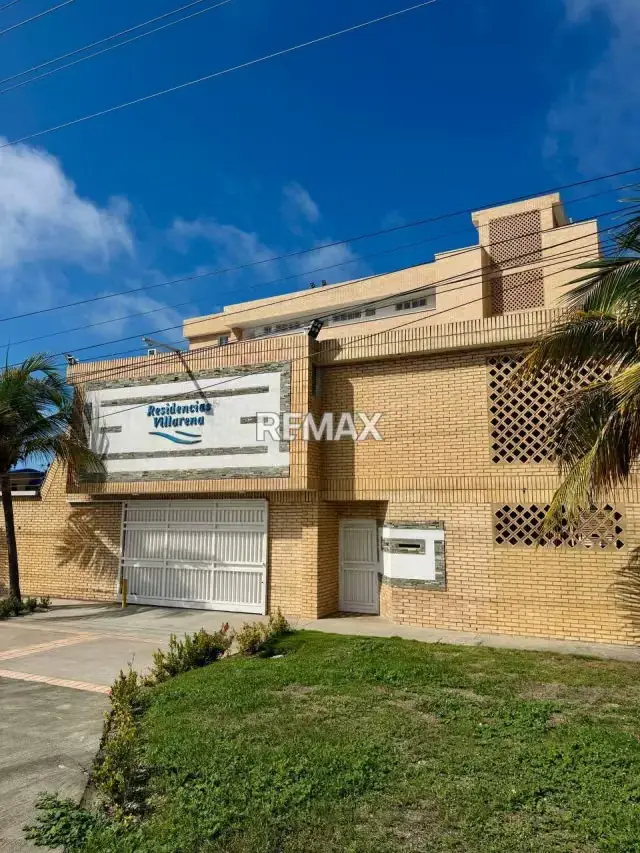 ¡Tu refugio frente al mar te espera! Edificio VILLARENA – Tucacas