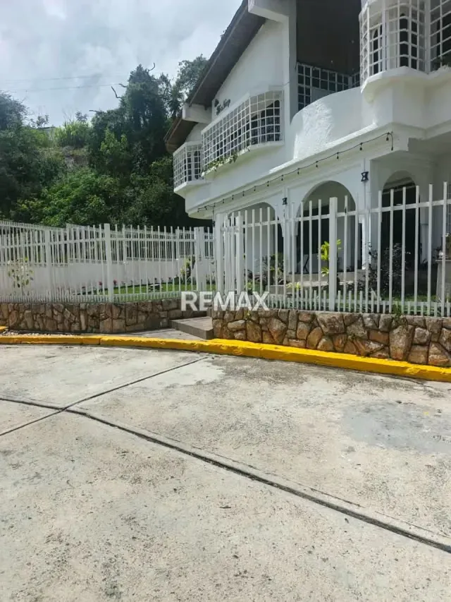 VENTA CASA QUINTA LA MARIPOSA