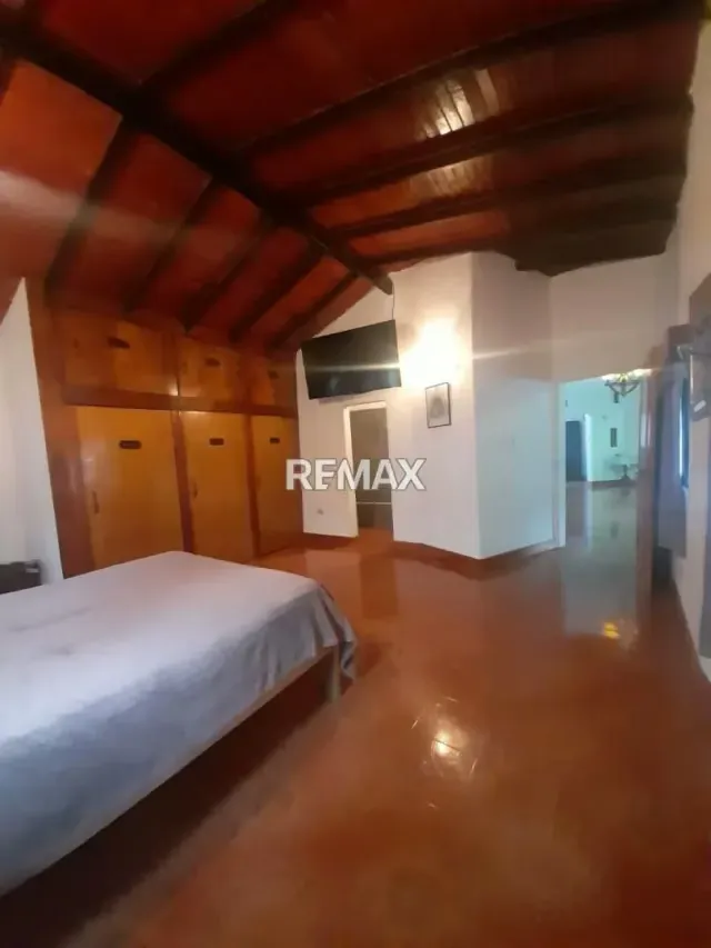 HERMOSA CASA EN VENTA - 6