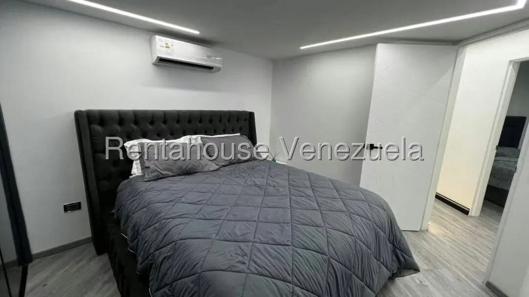 Apartamento (1 Nivel) en Venta en Mariperez, Distrito Metropolitano - 13