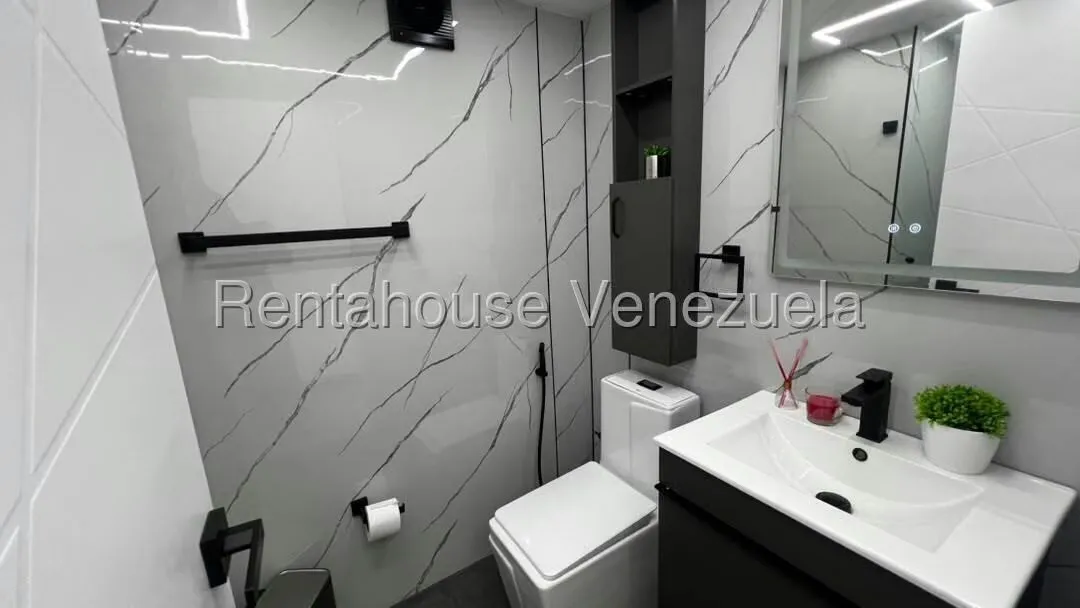 Apartamento (1 Nivel) en Venta en Mariperez, Distrito Metropolitano - 15