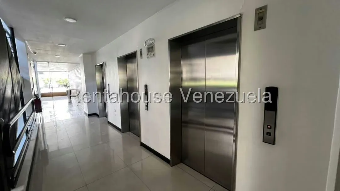 Apartamento (1 Nivel) en Venta en Mariperez, Distrito Metropolitano - 17