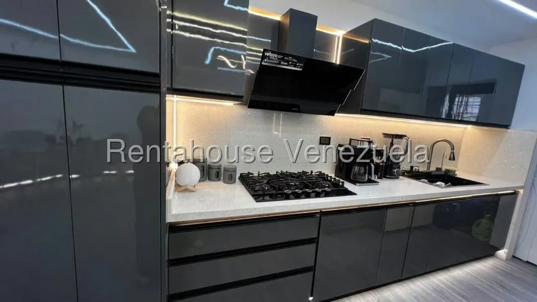 Apartamento (1 Nivel) en Venta en Mariperez, Distrito Metropolitano - 4