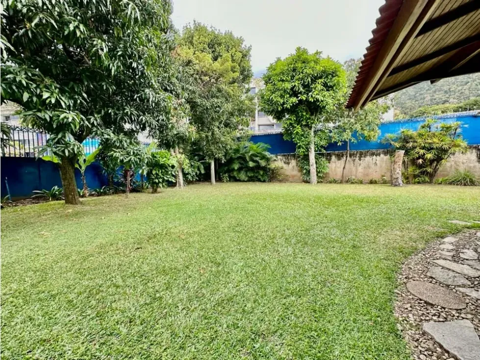 Se vende terreno 1.700m2 Los Chorros - 4