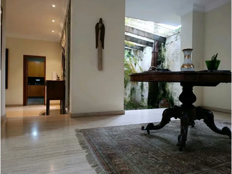 Vendo casa c/ jardin 510m2 Alta Florida 2528 - 2