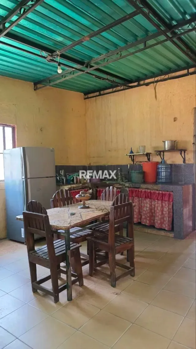 CASA CON LOCALES COMERCIALES EN URBANIZACIÓN LA VICTORIA TERCERA ETAPA ZONA OESTE MARACAIBO - 6